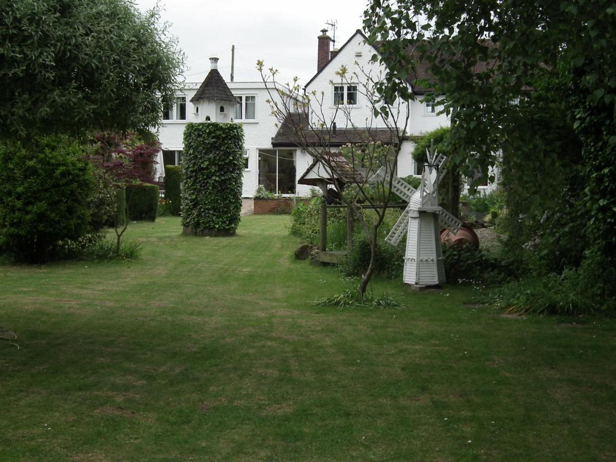 Bed and Breakfast Dove House Bishop's Cleeve Экстерьер фото