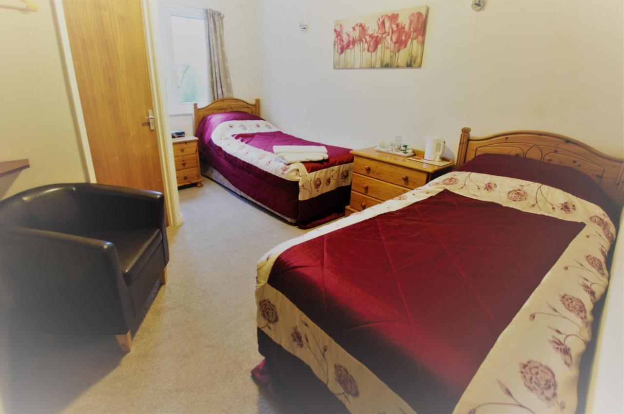 Bed and Breakfast Dove House Bishop's Cleeve Экстерьер фото