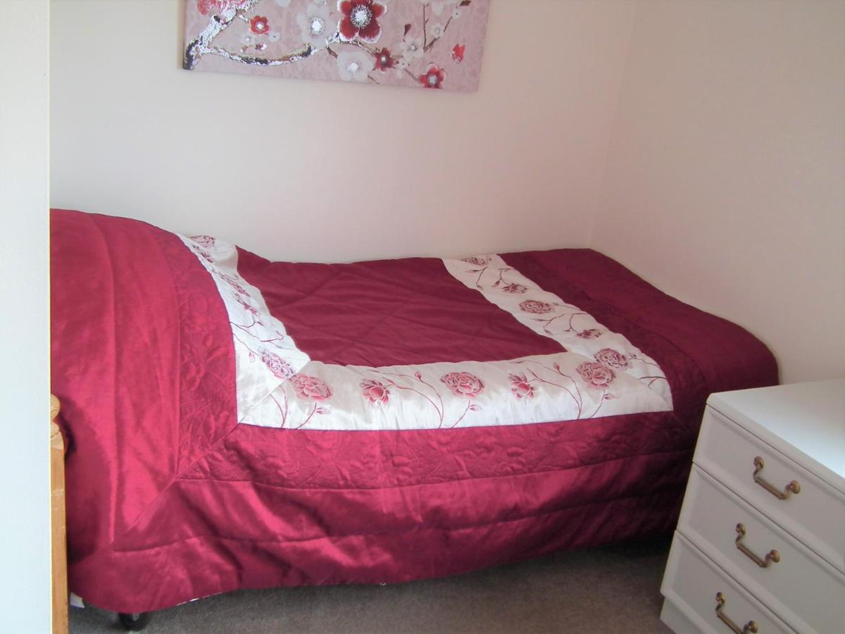 Bed and Breakfast Dove House Bishop's Cleeve Экстерьер фото
